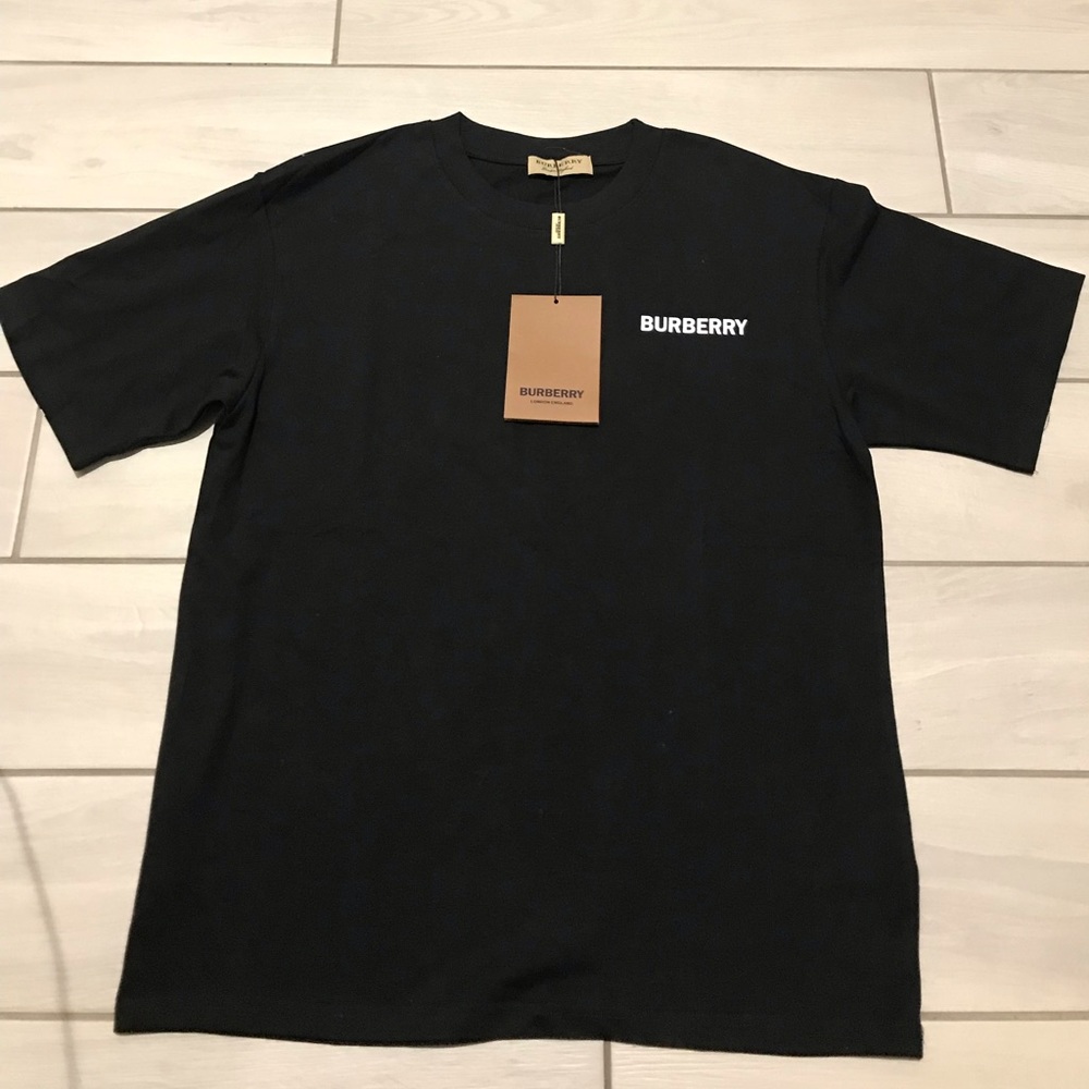 NWT Burberry London Tee Shirt Black - Medium